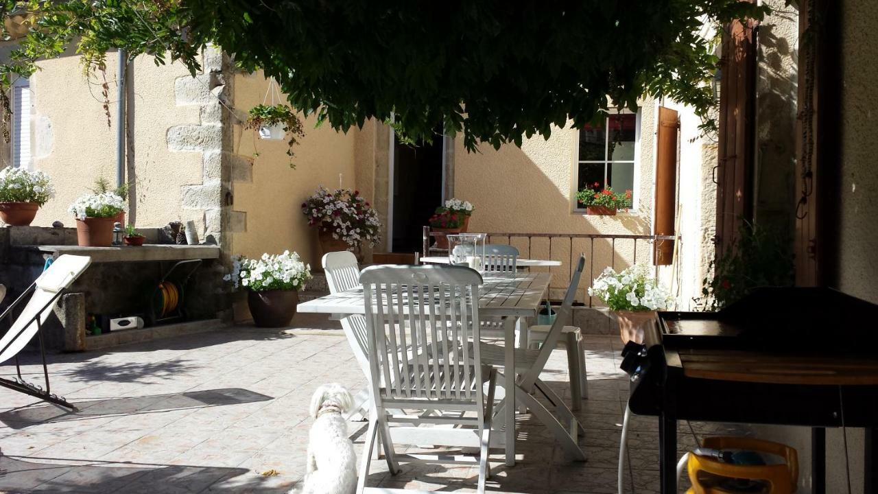 Gite De L'Eyrieux Les Ollieres-sur-Eyrieux Bagian luar foto